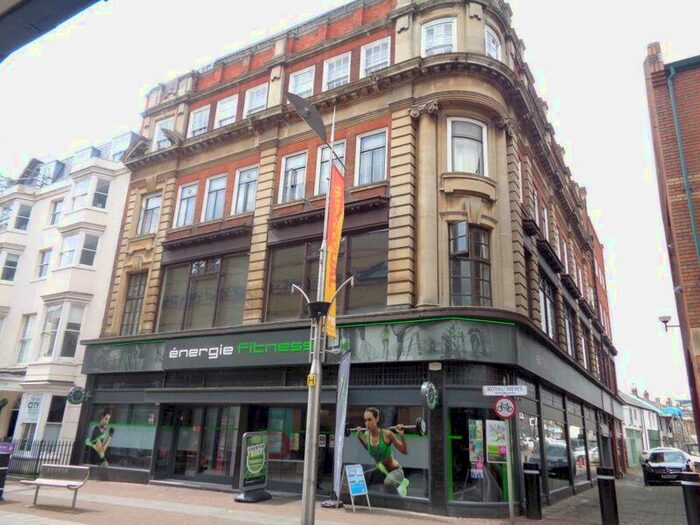 2 Bedroom Flat To Rent In Royal Mews, Southend-On-Sea, SS1