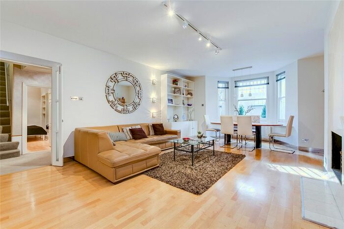 3 Bedroom Maisonette To Rent In Emperors Gate, South Kensington, SW7