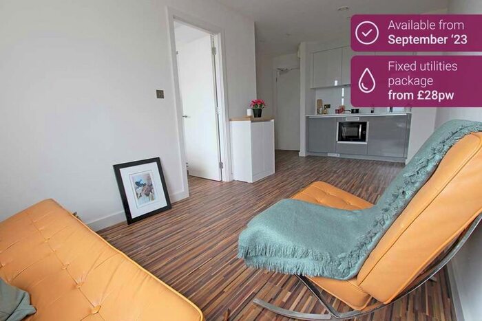 1 Bedroom Flat To Rent In Chester Road, Manchester, M16