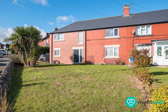 3 Bedroom End Of Terrace House For Sale In Long Lane, Worrall, Sheffield, S35