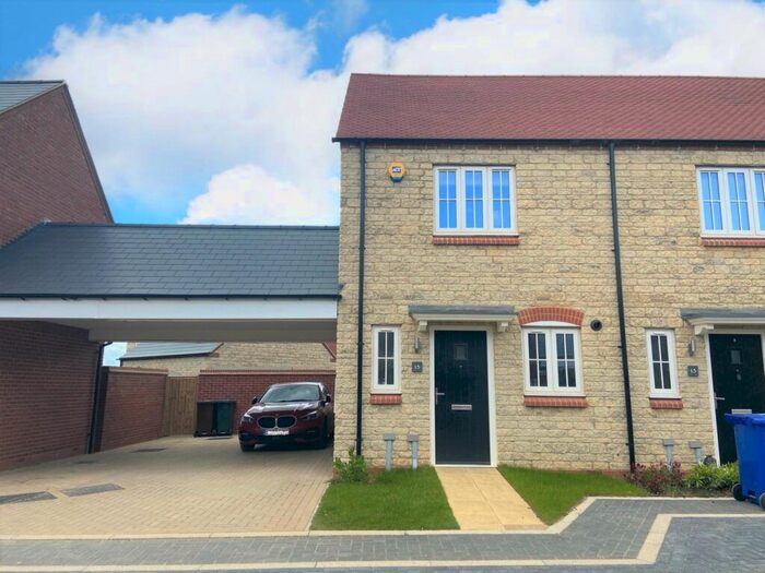 2 Bedroom Semi-Detached House To Rent In Kingston Drive, Bicester, Oxon OX26