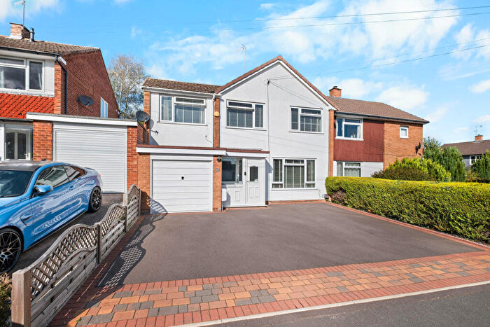 4 Bedroom Semi Detached House For Sale In Slideslow Avenue, Bromsgrove, B60