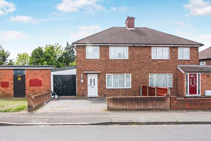 3 Bedroom Semi-Detached House To Rent In Vernon Road, Romford, RM5