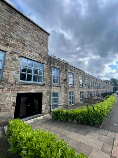 2 Bedroom Flat To Rent In Wharfside Apartments, Bury, BL8
