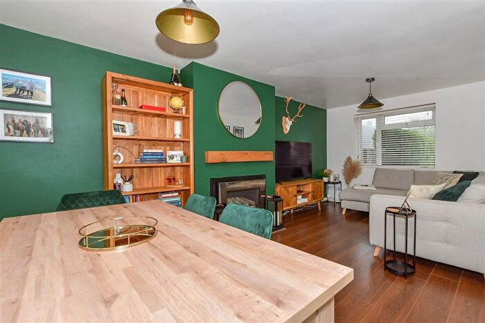 2 Bedroom Semi-detached House For Sale In Amsbury Road, Coxheath, Maidstone, Kent, ME17