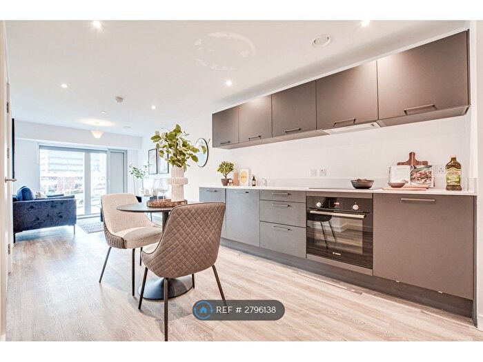 1 Bedroom Flat To Rent In Church Street, Eccles, Manchester, M30