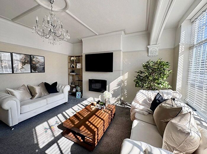 3 Bedroom Semi-Detached House For Sale In Welbeck Road, Bolton, Greater Manchester, BL1