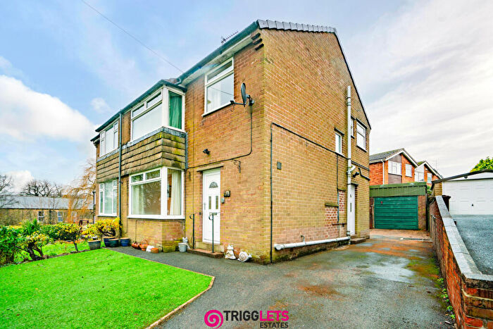 3 Bedroom Semi-Detached House For Sale In Ingbirchworth Road, Thurlstone, S36