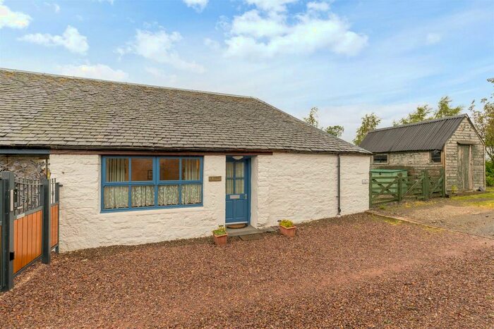 2 Bedroom Property For Sale In Granary Cottage, Macbie Hill Farm, Lamancha, West Lothian, EH46