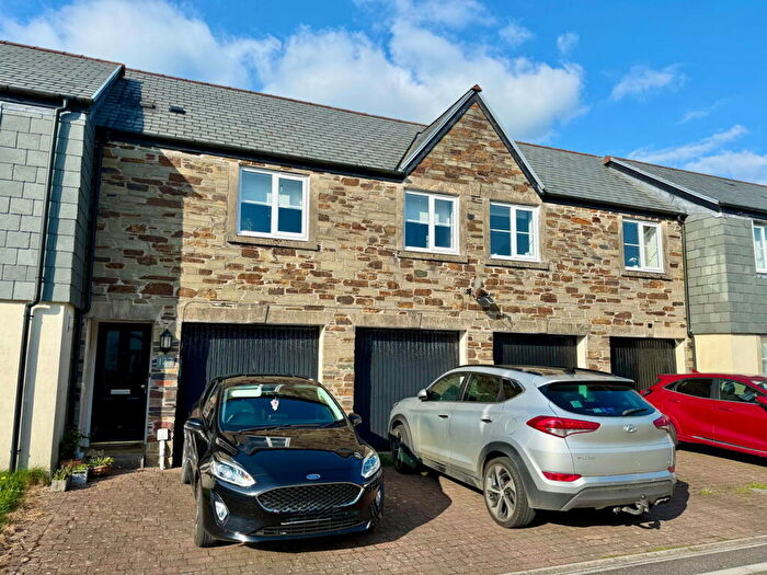2 Bedroom Coach House For Sale In Treclago View, Camelford, PL32