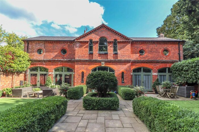 4 Bedroom Link Detached House For Sale In Newbury Hill, Penton Mewsey, Andover, Hampshire, SP11