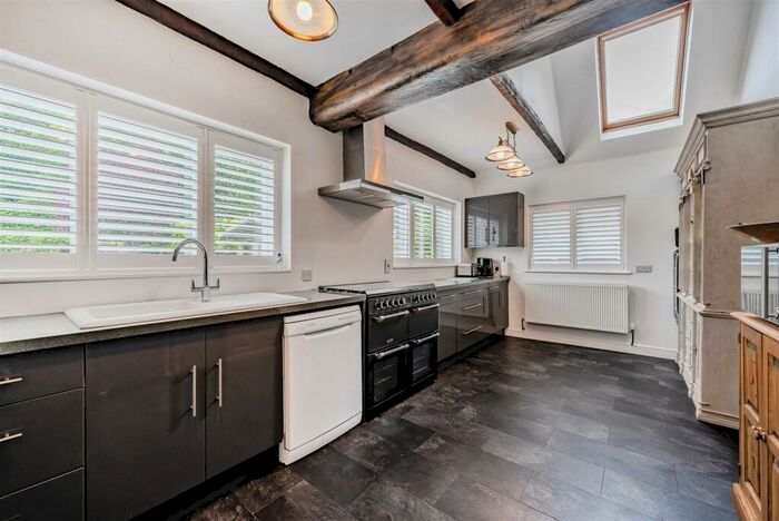 5 Bedroom Detached House For Sale In Banstead Road, Banstead, SM7
