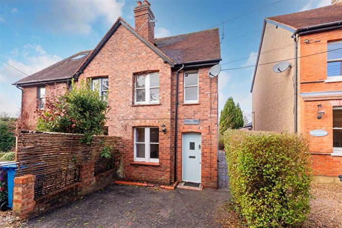 3 Bedroom Cottage For Sale In Bedwins Lane, Cookham, SL6