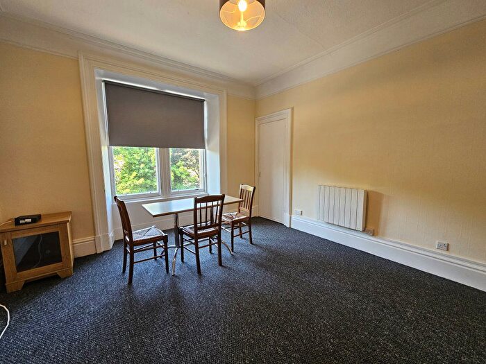 2 Bedroom Flat To Rent In Dens Road, Dundee, DD3