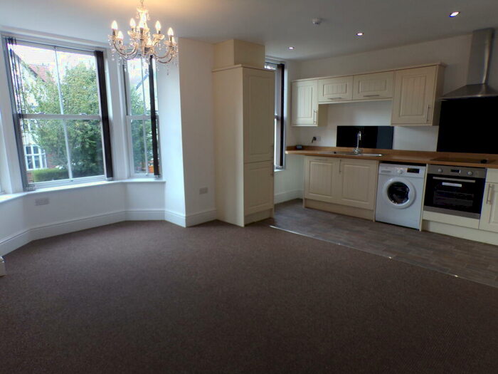 2 Bedroom Apartment To Rent In Musters Road, West Bridgford, NG2