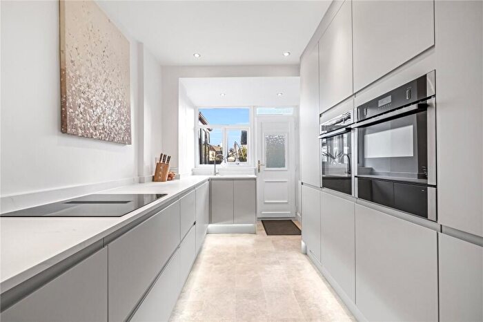 3 Bedroom Semi Detached House For Sale In Banbury Avenue, Oswaldtwistle, Accrington, Lancashire, BB5