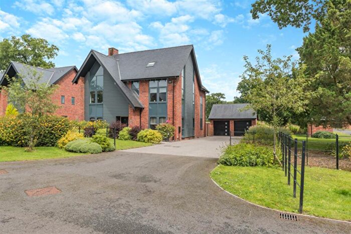 6 Bedroom Detached House For Sale In Purefey Close, Churchover, CV23