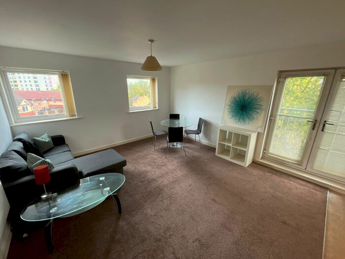 2 Bedroom Flat To Rent In Delta Point, Salford, M3
