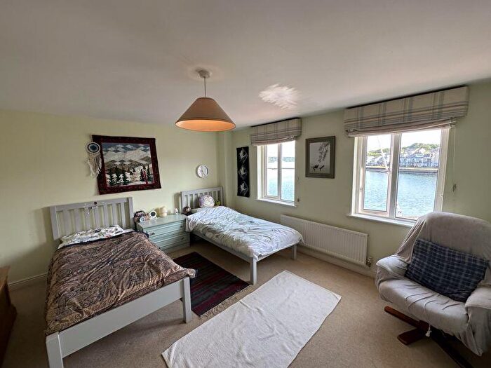 3 Bedroom Terraced House For Sale In Y Felinheli, Gwynedd, LL56