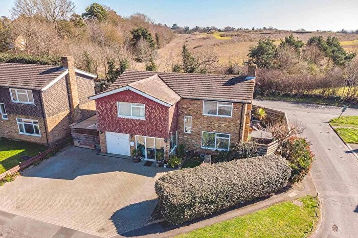 4 Bedroom Detached House For Sale In Journeys End, Stoke Poges, SL2