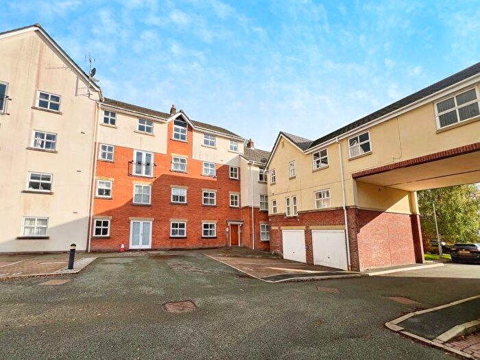 1 Bedroom Flat To Rent In Clarendon Gardens, Bromley Cross, Bolton, BL7