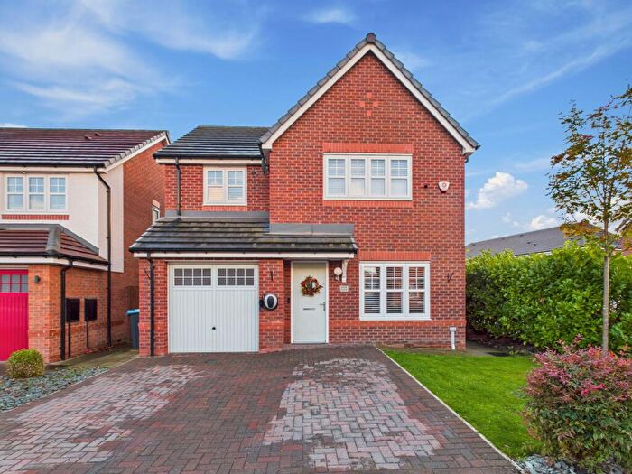 3 Bedroom Detached House For Sale In New Lincoln Road, Ellesmere Port, CH65