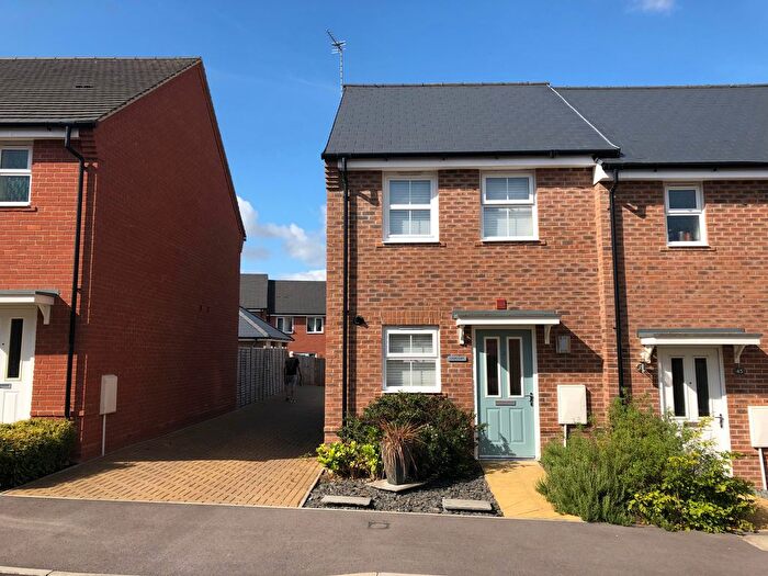 2 Bedroom Semi-Detached House To Rent In Tailor Close, Andover, SP11