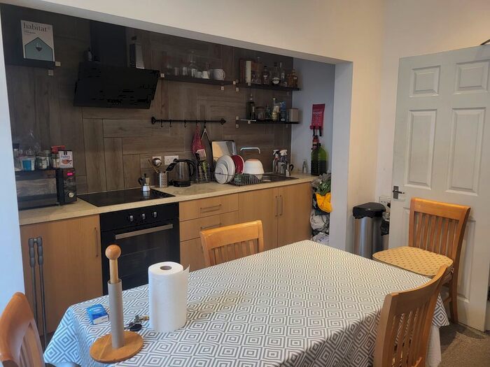 2 Bedroom Flat To Rent In Westgate Road, Newcastle Upon Tyne, Tyne And Wear, NE4