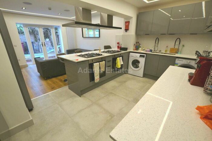 6 Bedroom Terraced House To Rent In Southampton Street, Reading, RG1