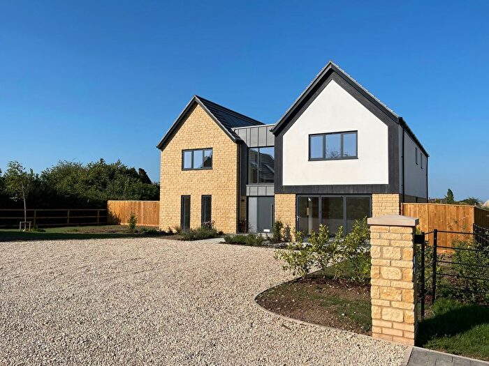 4 Bedroom Detached House For Sale In Broadway, Ilminster, TA19