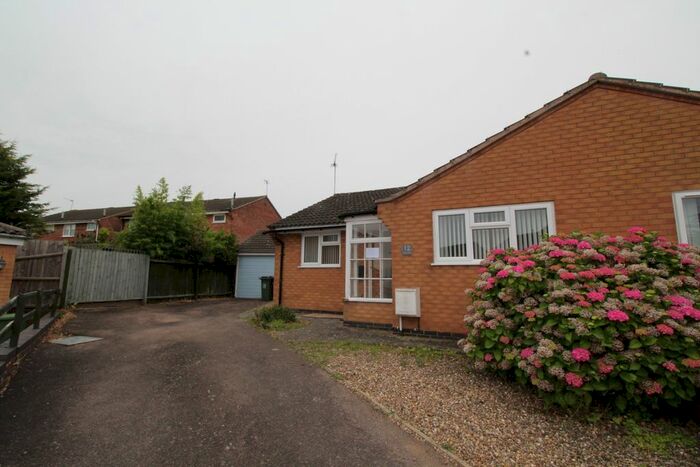 2 Bedroom Bungalow To Rent In Carbery Close, Oadby, Leicester, Leicestershire, LE2