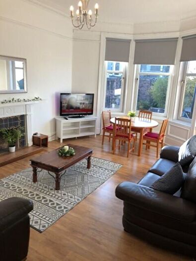 5 Bedroom Flat To Rent In Great George Street, Hillhead, Glasgow, G12