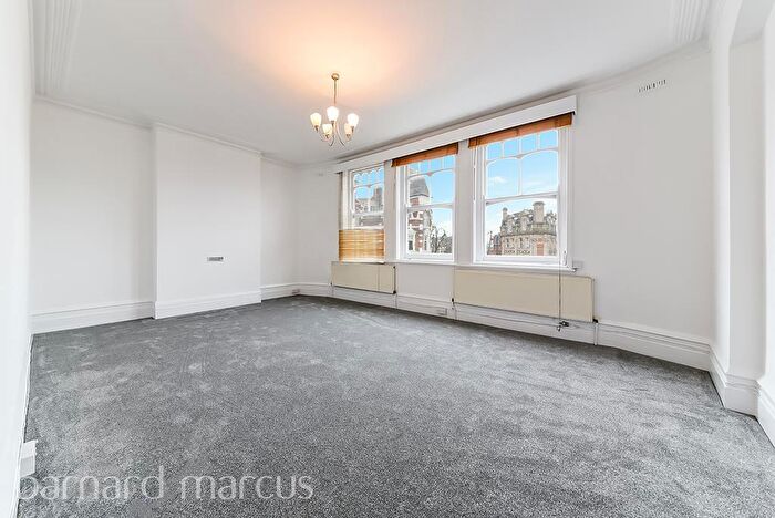 3 Bedroom Flat To Rent In Muswell Hill Broadway, Muswell Hill, N10
