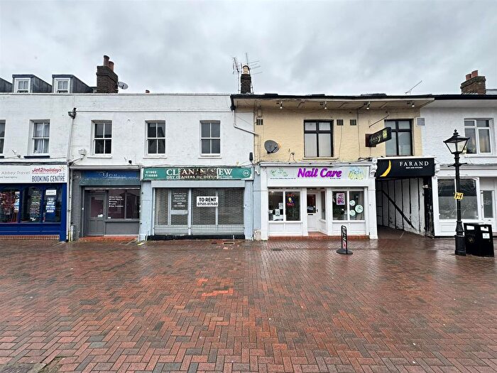 1 Bedroom Flat For Sale In Darby Drive, Waltham Abbey, EN9