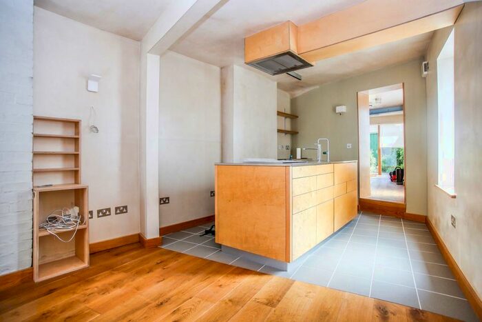 1 Bedroom House To Rent In East Street, Saffron Walden, Saffron Walden, CB10