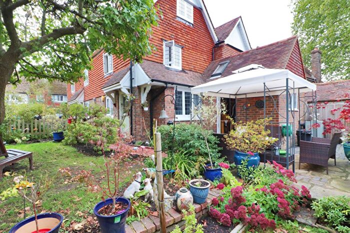 3 Bedroom End Of Terrace House For Sale In High Street, Cowden, Edenbridge, TN8