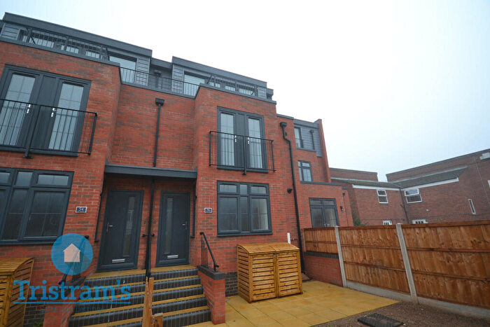 3 Bedroom Town House To Rent In Gregory Street, Nottingham, NG7