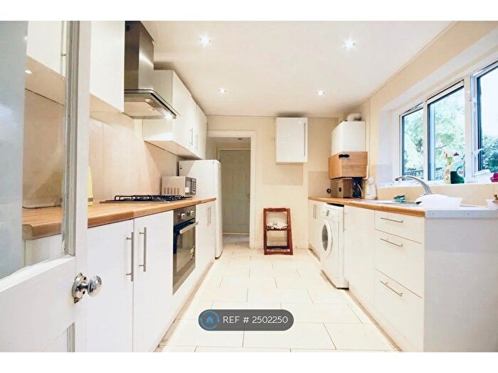 4 Bedroom Terraced House To Rent In Cromwell Road, London, E17