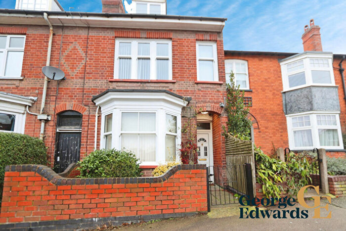 5 Bedroom Terraced House For Sale In Stoughton Road, Oadby, Leicester, ., LE2