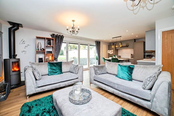 4 Bedroom Bungalow For Sale In Southwell Road West, Mansfield, Nottinghamshire, NG18