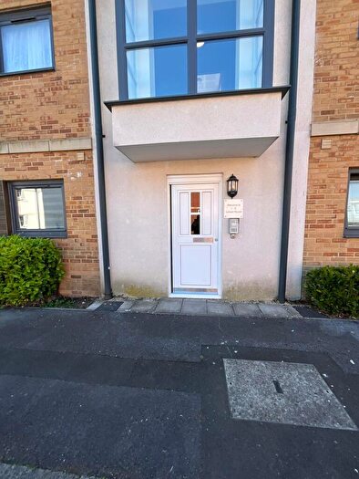 2 Bedroom Flat For Sale In Juniper House, Pasteur Drive, Swindon, Wiltshire, SN1