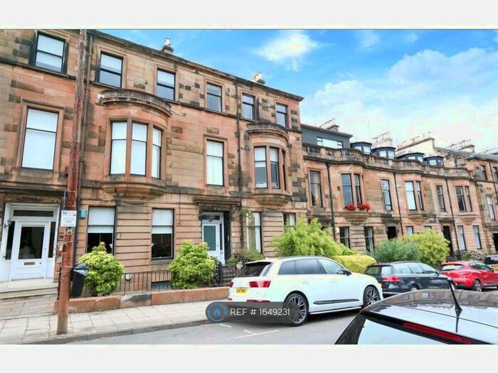 3 Bedroom Flat To Rent In Victoria Crescent Road, Glasgow, G12