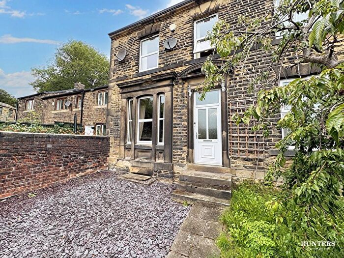 3 Bedroom Semi-detached House For Sale In Cemetery Road, Dewsbury, WF13