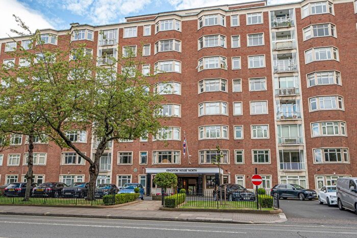 4 Bedroom Flat To Rent In Princes Gate, South Kensington, London, SW7