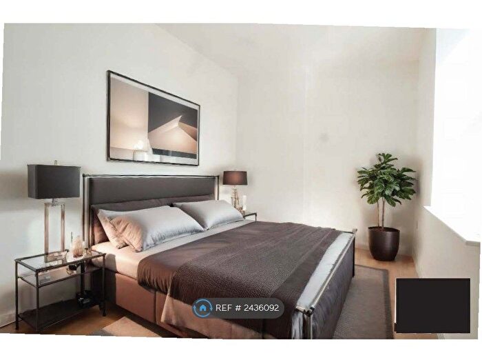 3 Bedroom Flat To Rent In Birds Royd Lane, Brighouse, HD6