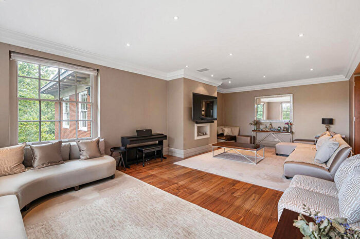 6 Bedroom Apartment For Sale In Park Road, London, NW8