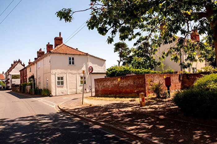 3 Bedroom Terraced House For Sale In High Street, Cawston, Norwich, NR10