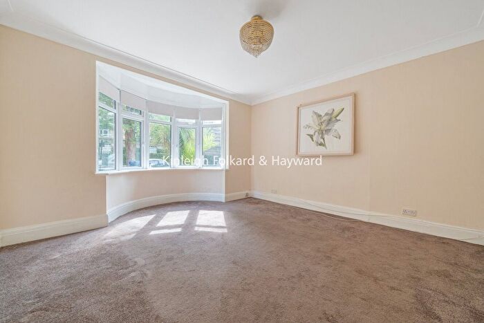4 Bedroom Semi-Detached House To Rent In Bromyard Avenue, London, W3
