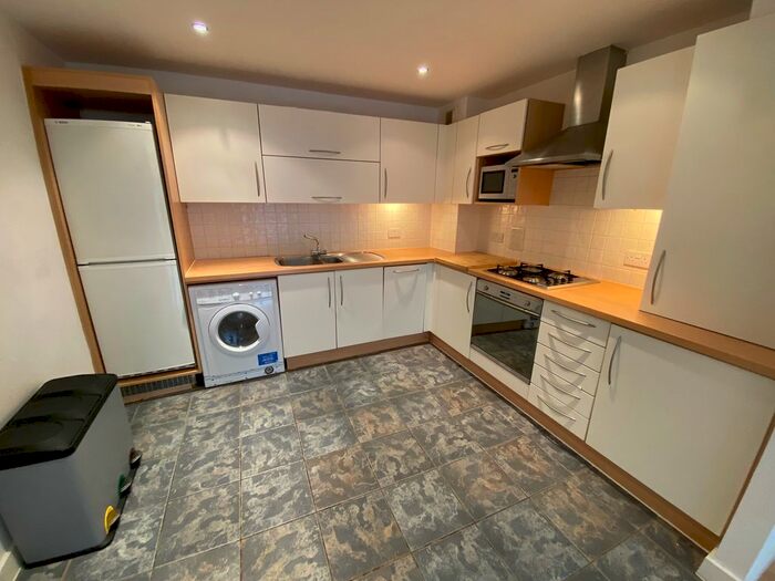 1 Bedroom Flat To Rent In Headstone Road, Harrow, HA1