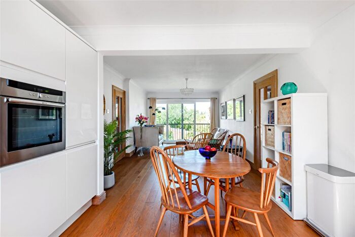 3 Bedroom Flat For Sale In Rochfort Court, Forester Avenue, Bath, Somerset, BA2